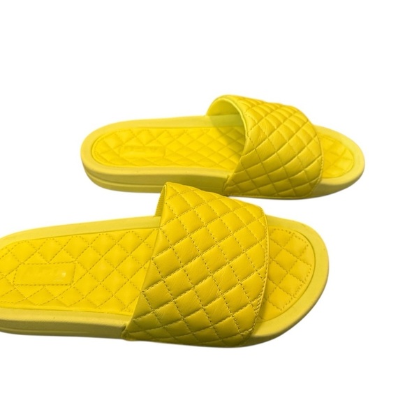 APL Lusso Slide in Bright Citrus Men’s Size 7/ Women’s 5.5 Unisex Sandal - Picture 4 of 9